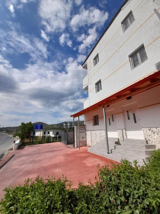 Hotel Apostoli Përmet Exterior foto